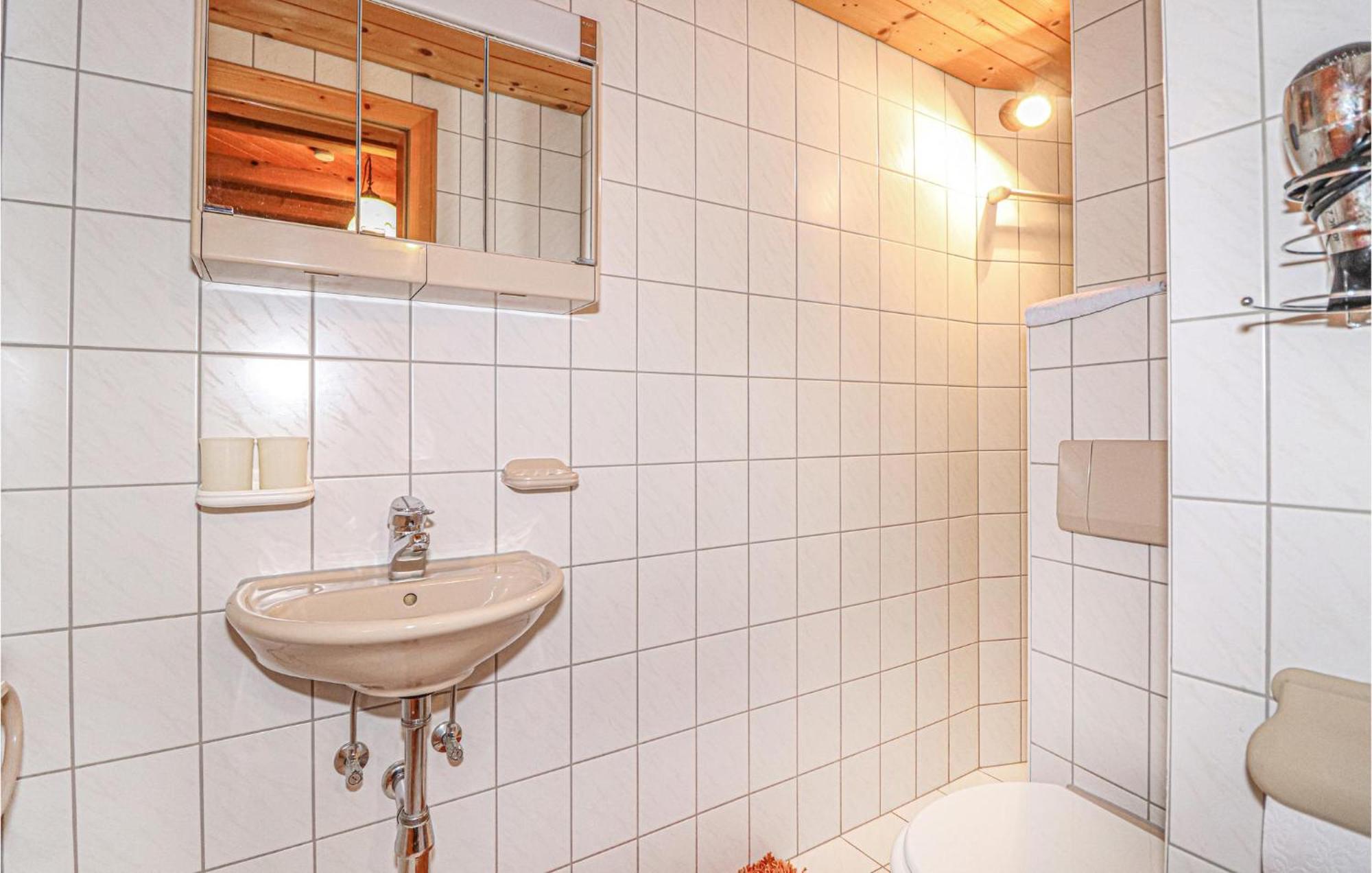 Stunning apartment in Sonntag w/ 4 Bedrooms Buitenkant foto